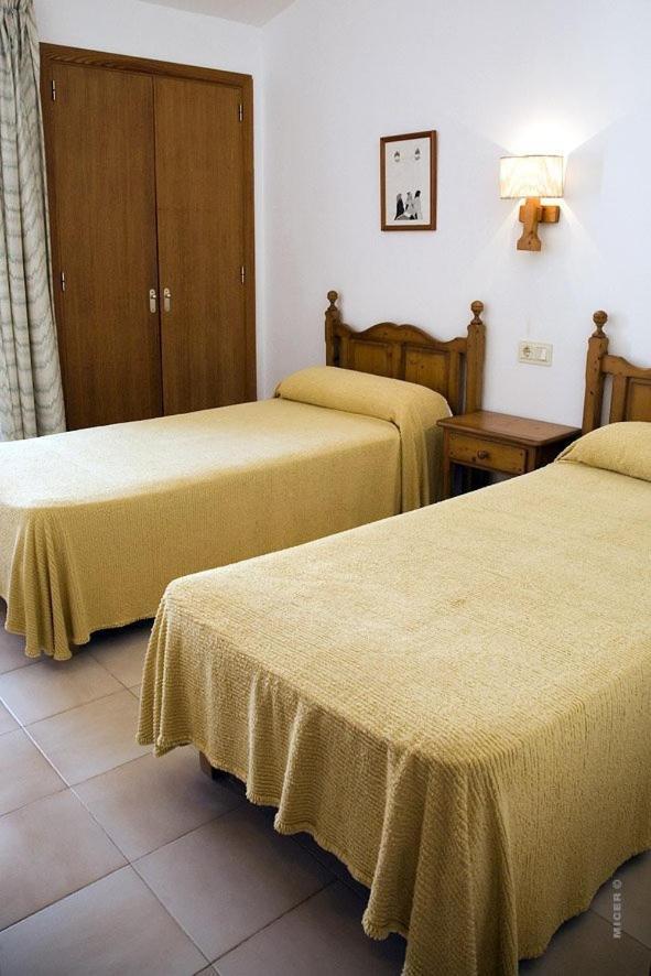 Apartamentos Leo Порт де Пойенса Екстериор снимка