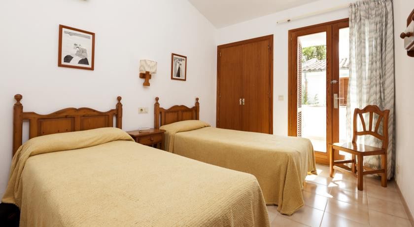 Apartamentos Leo Порт де Пойенса Екстериор снимка